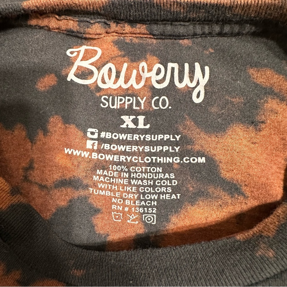 Bowery T-Shirt XL - Picture 3 of 3